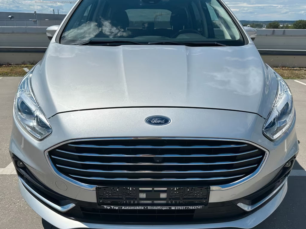 Ford Galaxy Titanium