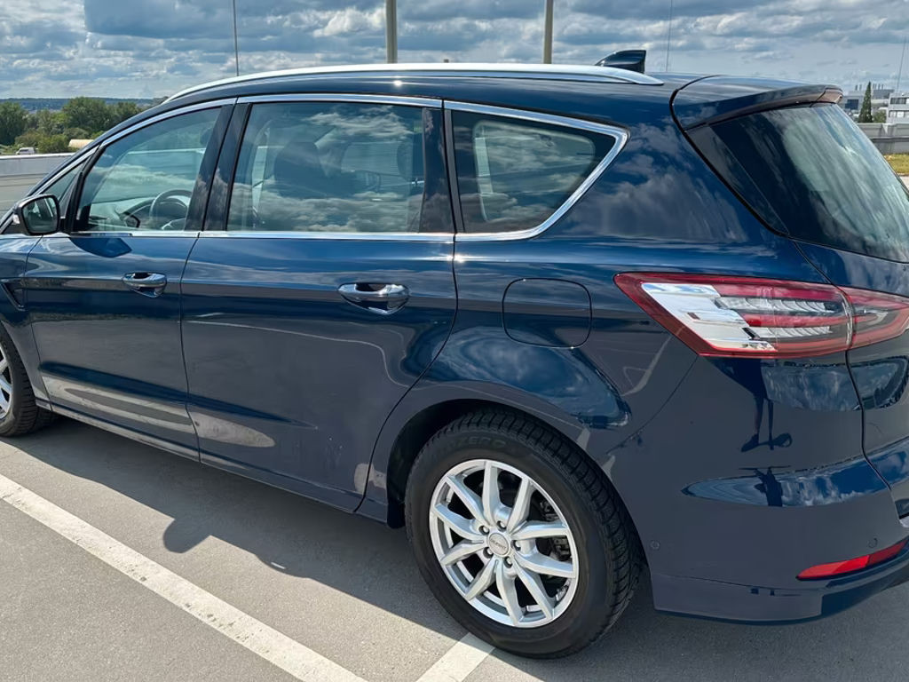 Ford S-Max
