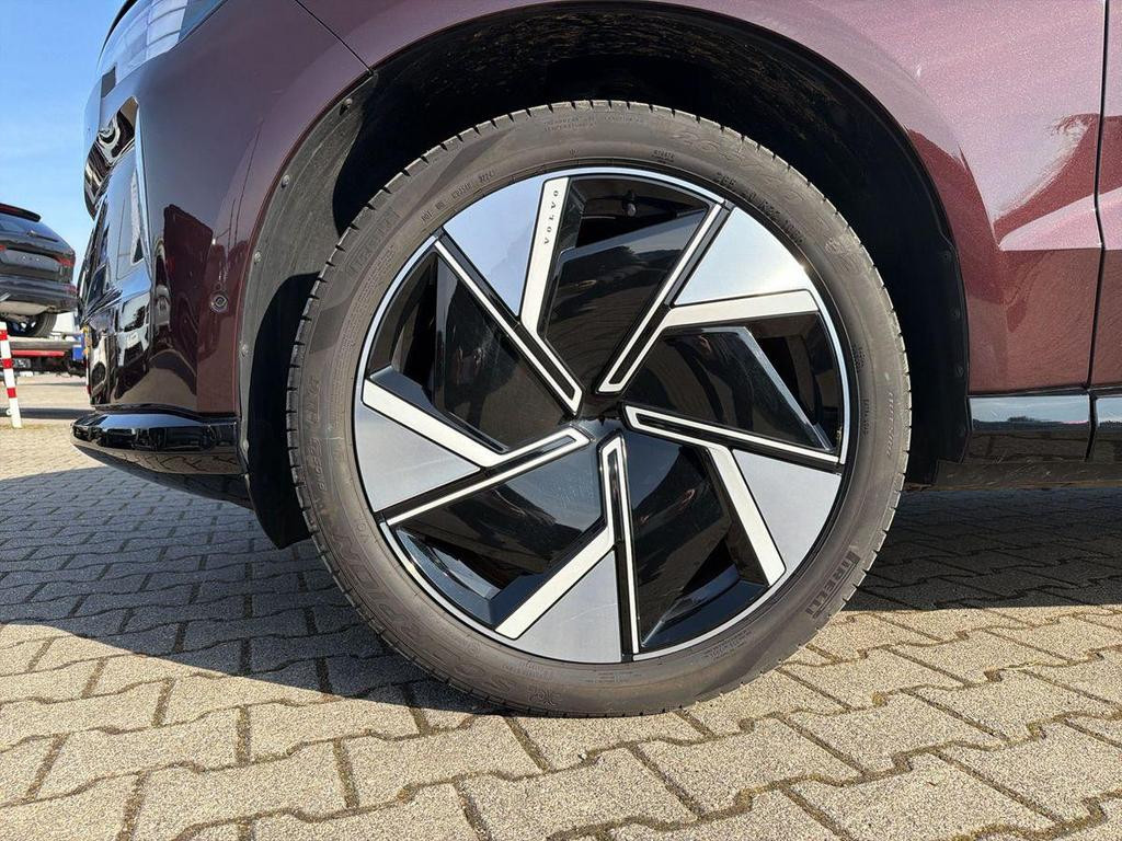 Volvo EX90