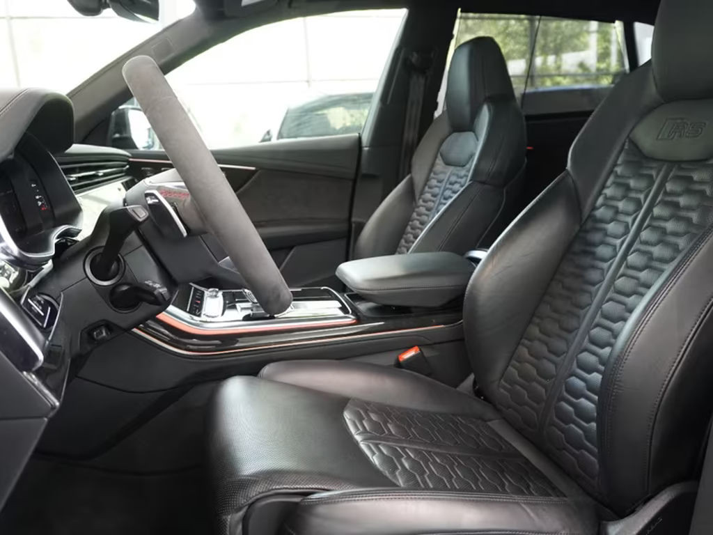 Audi RS Q8