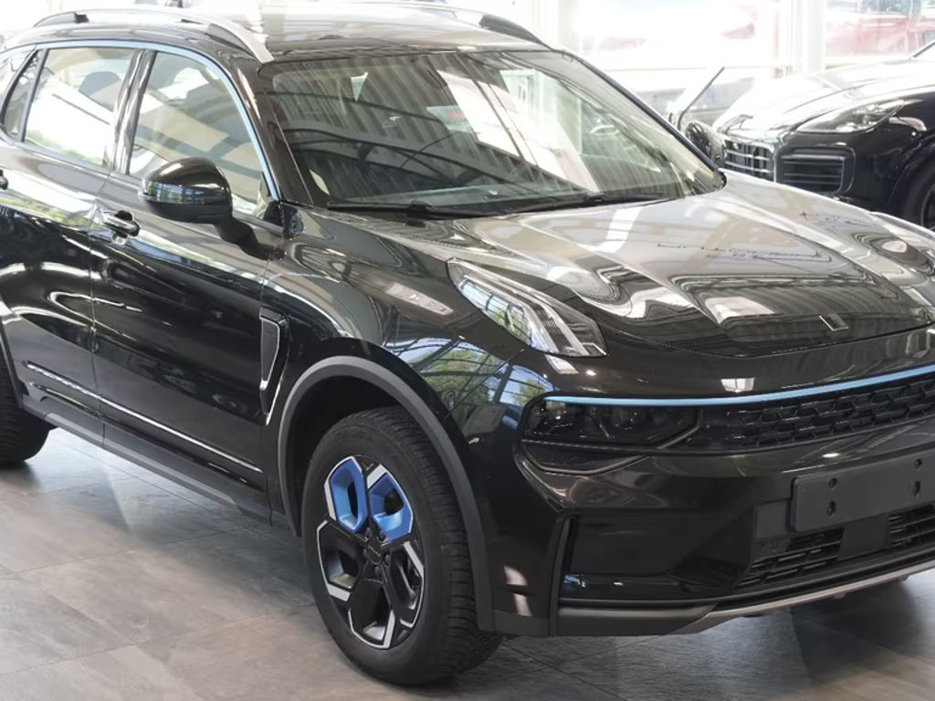 Lynk&Co 01
