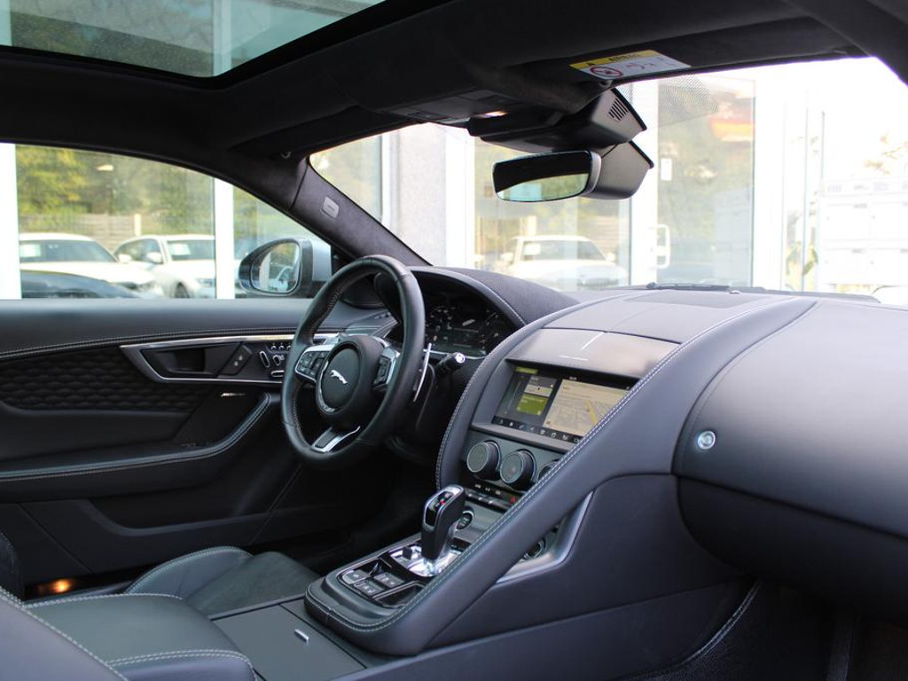 Jaguar F-Type