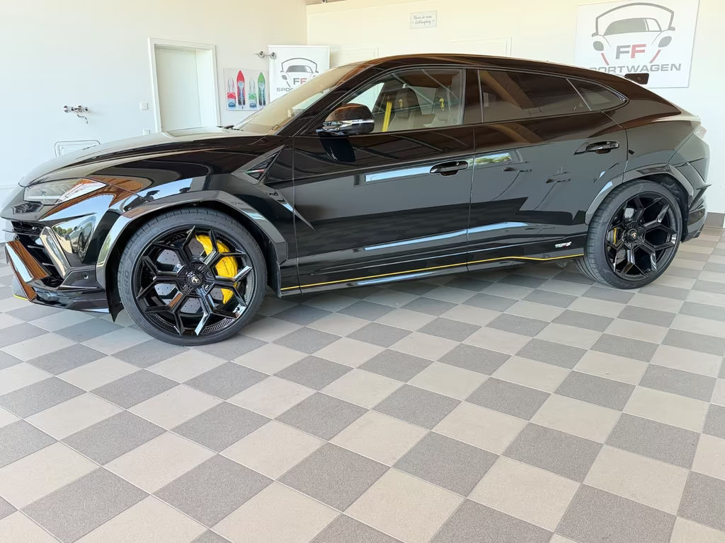 Lamborghini Urus S