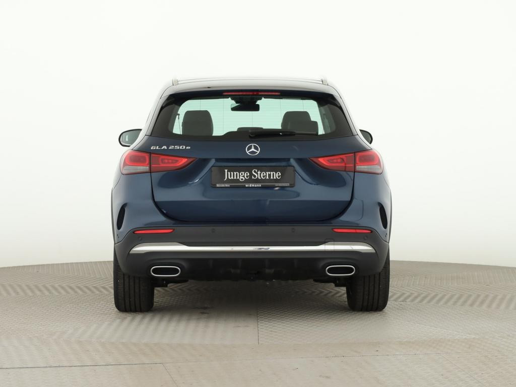 Mercedes-Benz GLA-Klasse GLA 250 AMG Line GLA 250 e