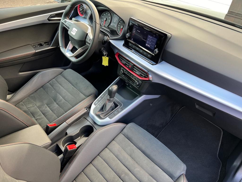 Seat Arona