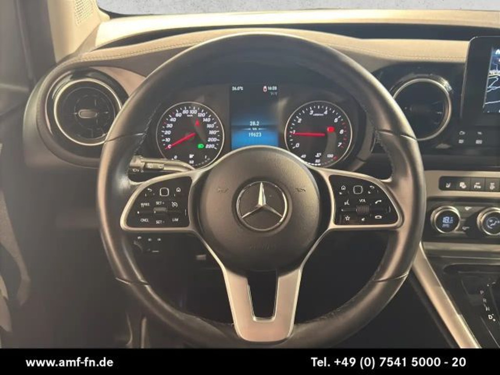 Mercedes-Benz T 180