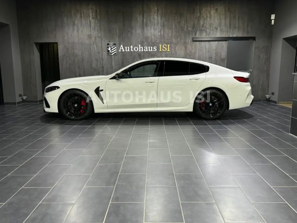 BMW M8