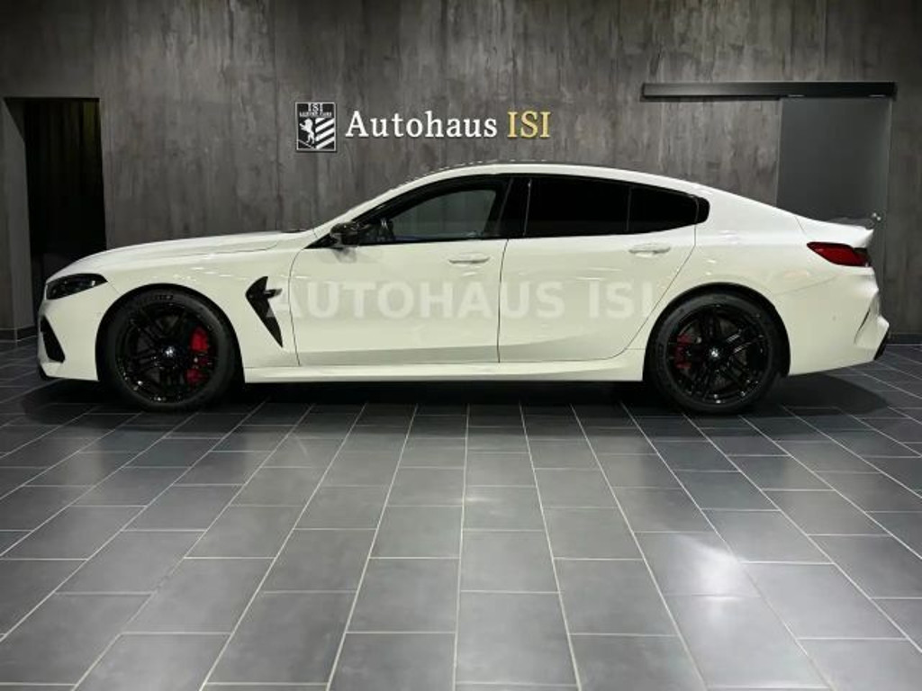 BMW M8