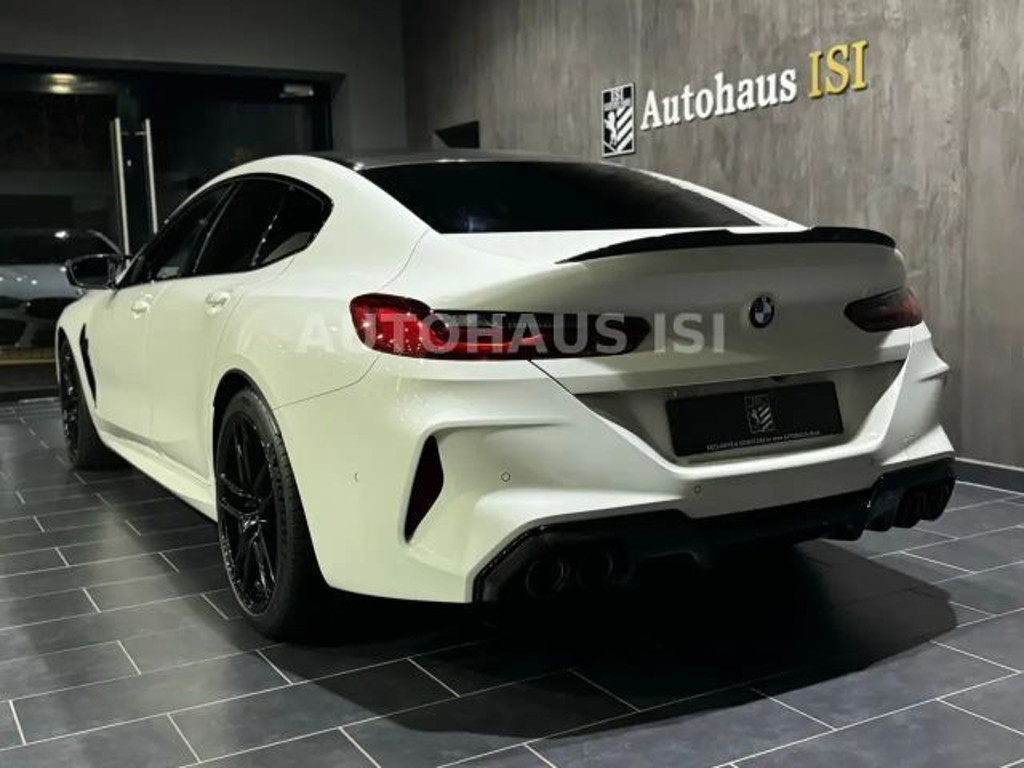 BMW M8