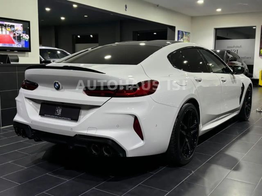 BMW M8