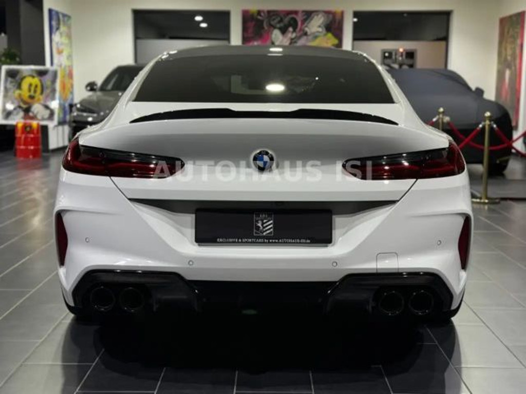 BMW M8