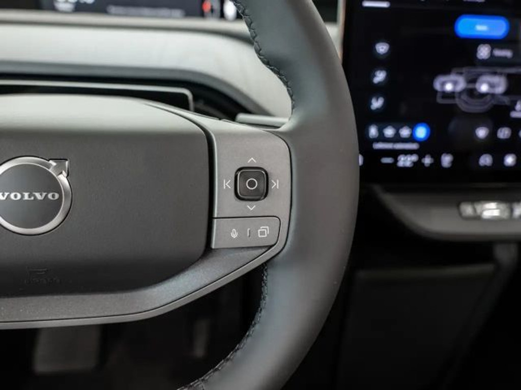 Volvo EX60