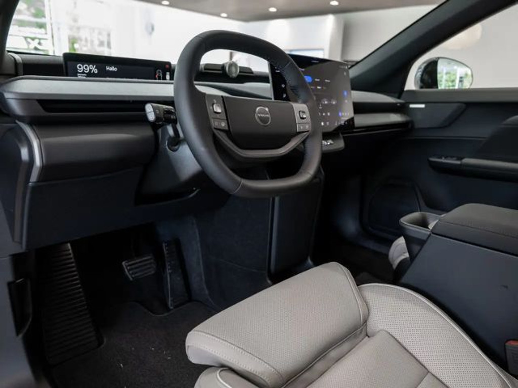 Volvo EX60