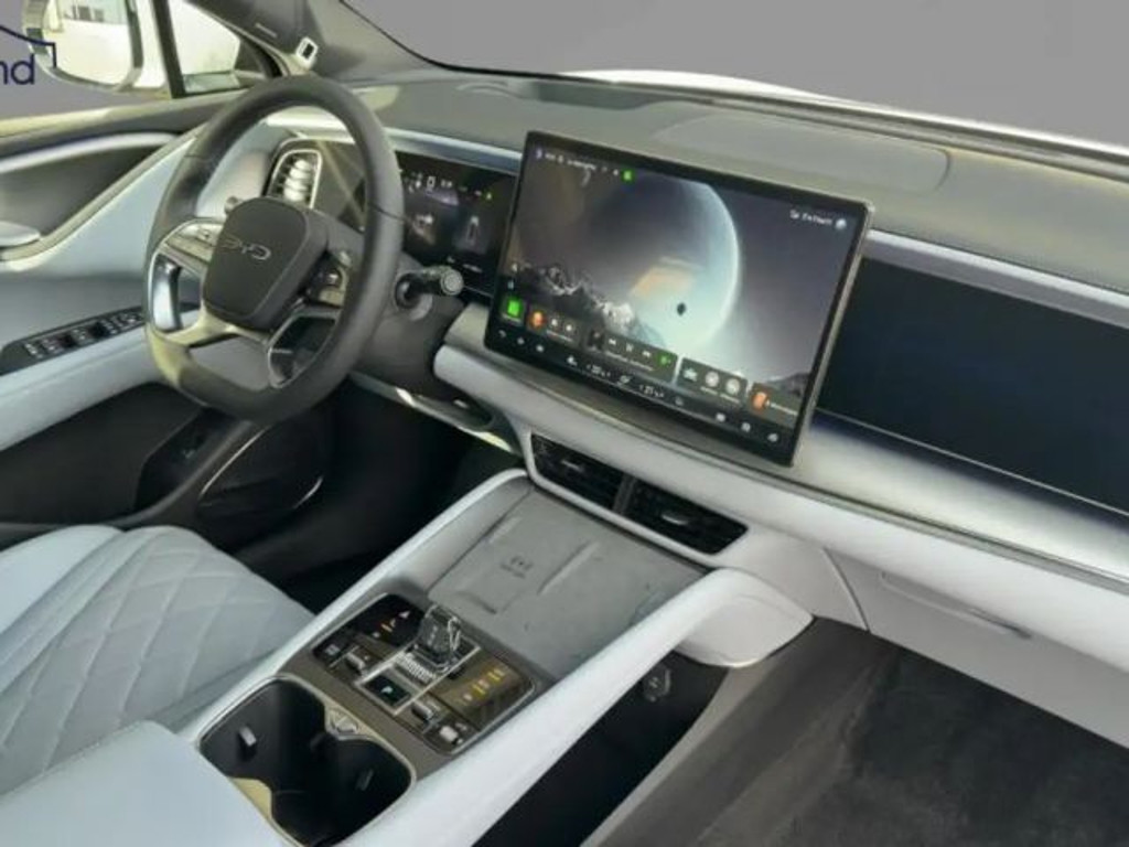 BYD Sealion 7