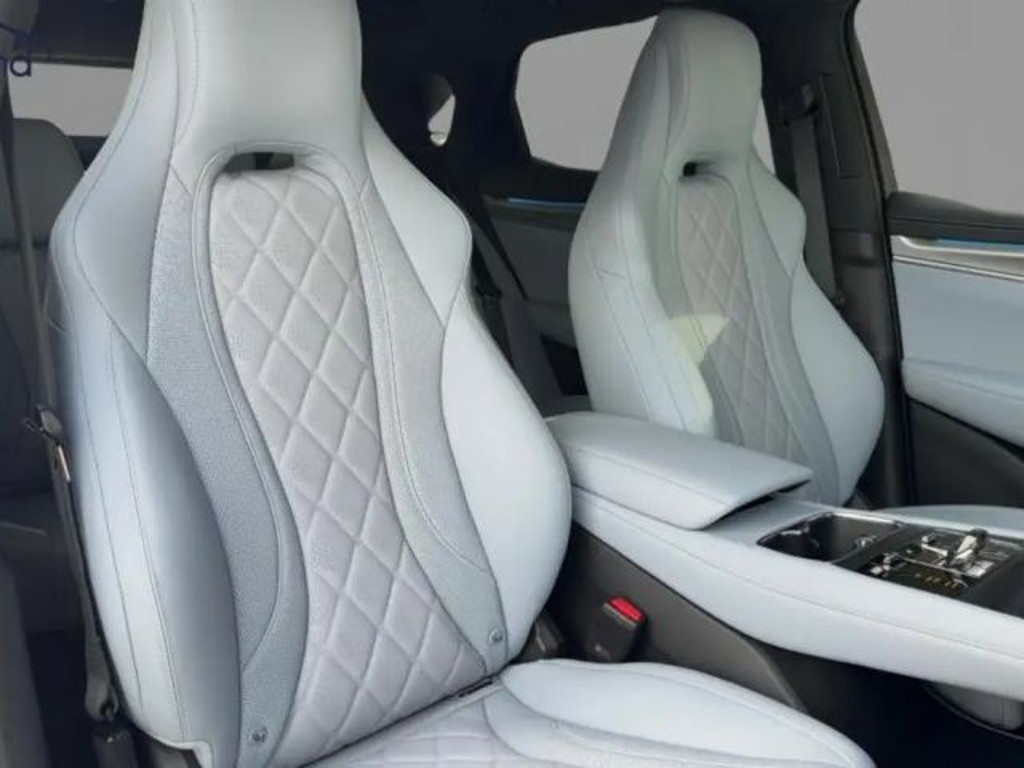 BYD Sealion 7