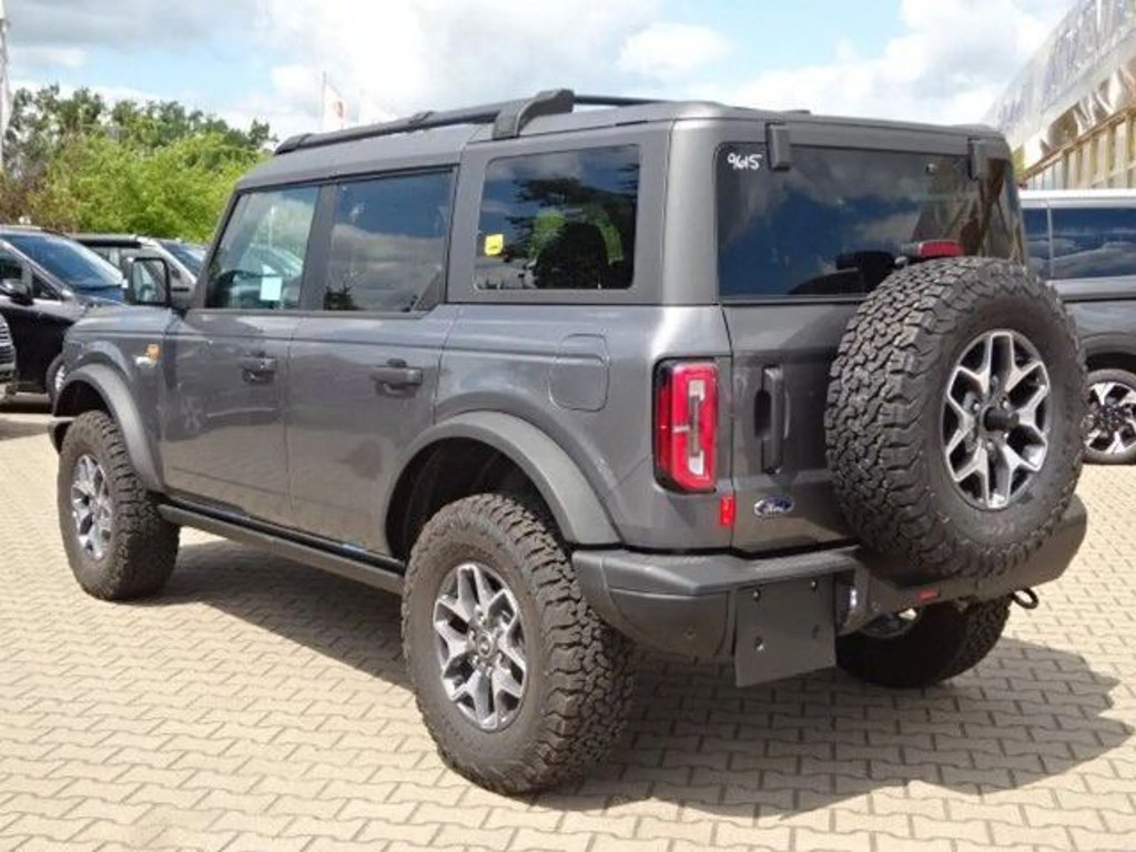 Ford Bronco