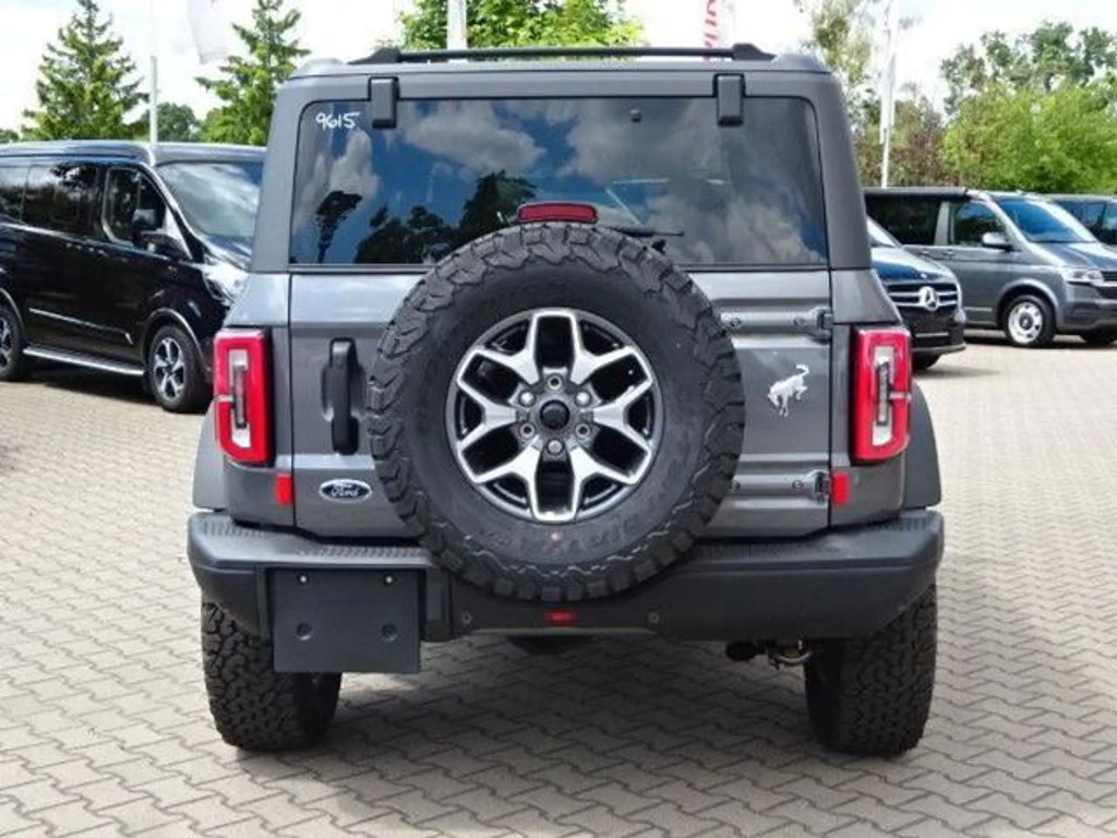 Ford Bronco