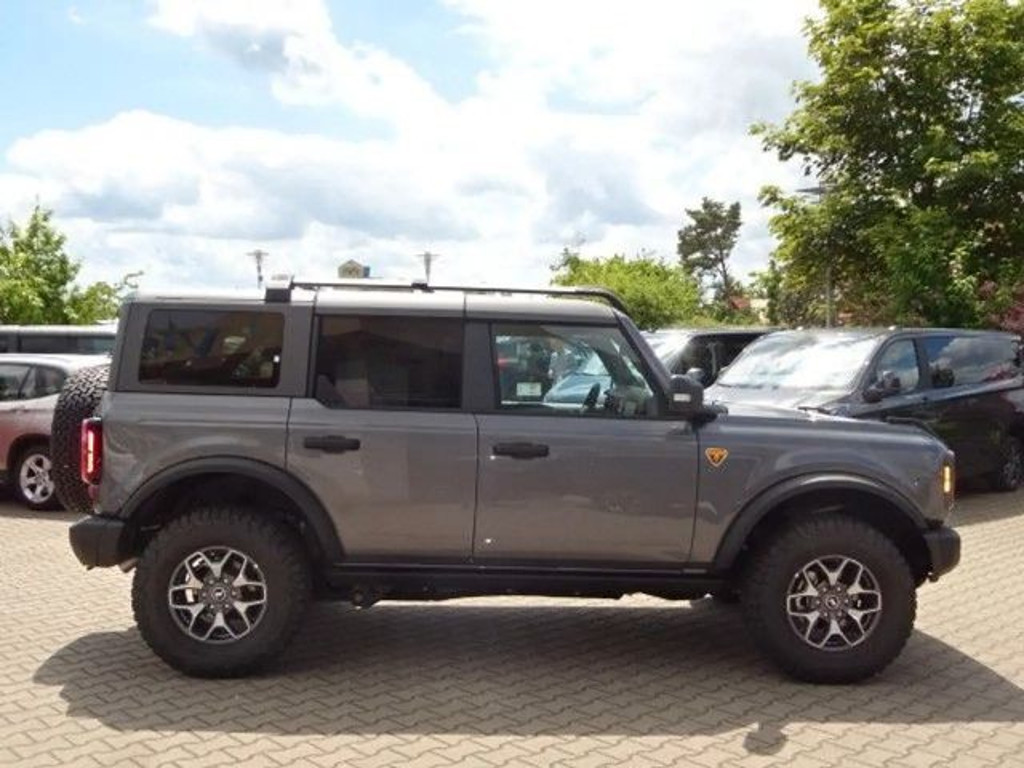 Ford Bronco