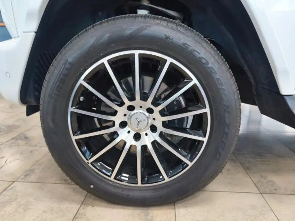Mercedes-Benz G-Klasse