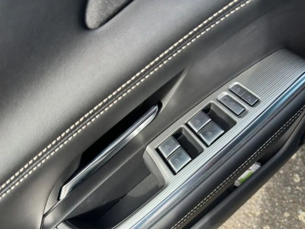 Mazda 6e