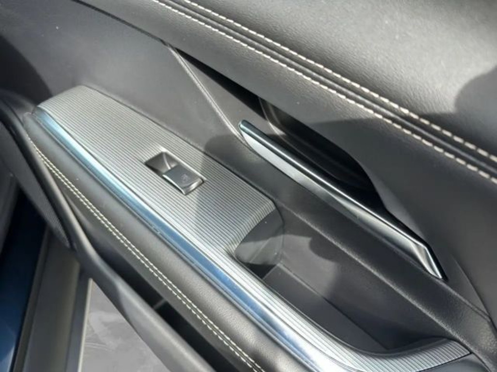 Mazda 6e