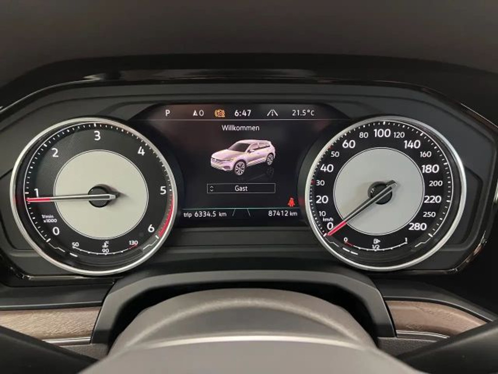 Volkswagen Touareg