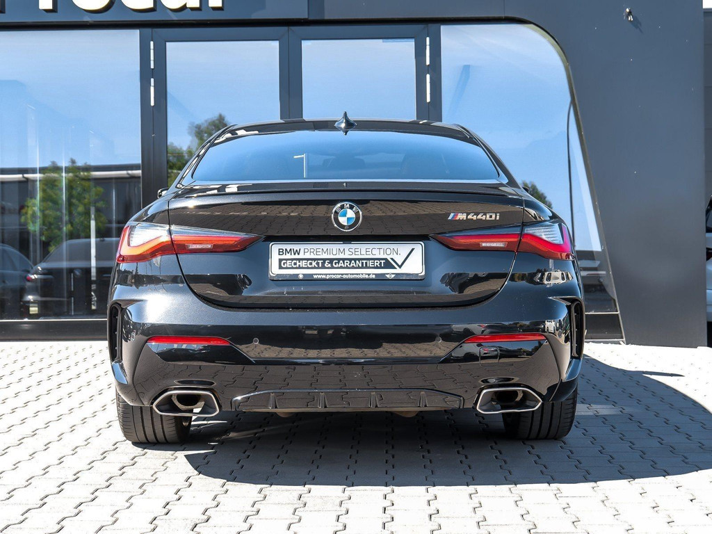 BMW M440