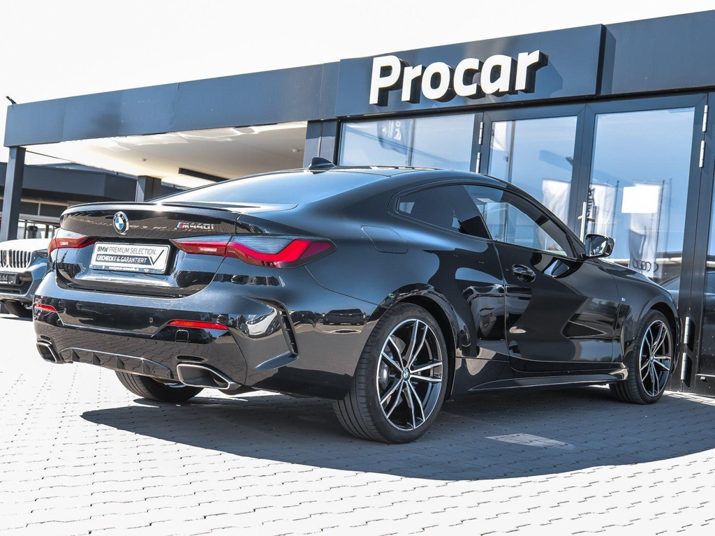 BMW M440