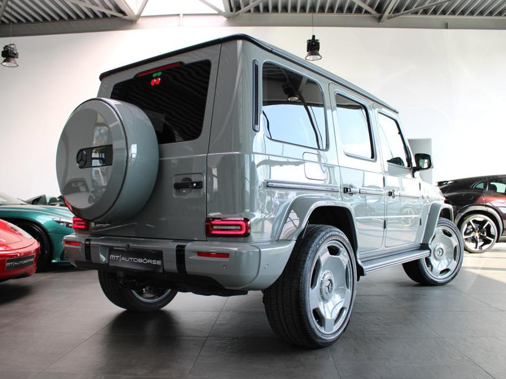 Mercedes-Benz G-Klasse