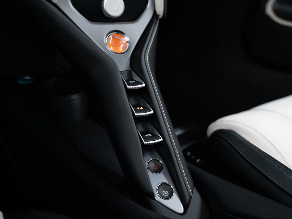 McLaren 750S