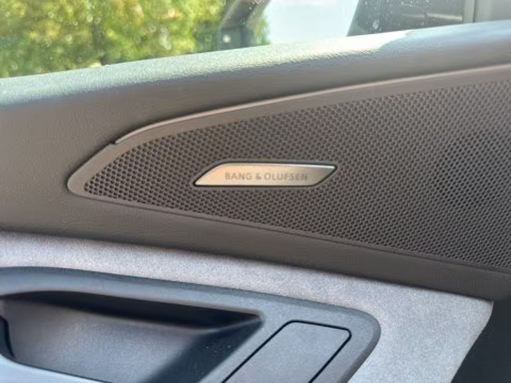Audi SQ6 e-tron