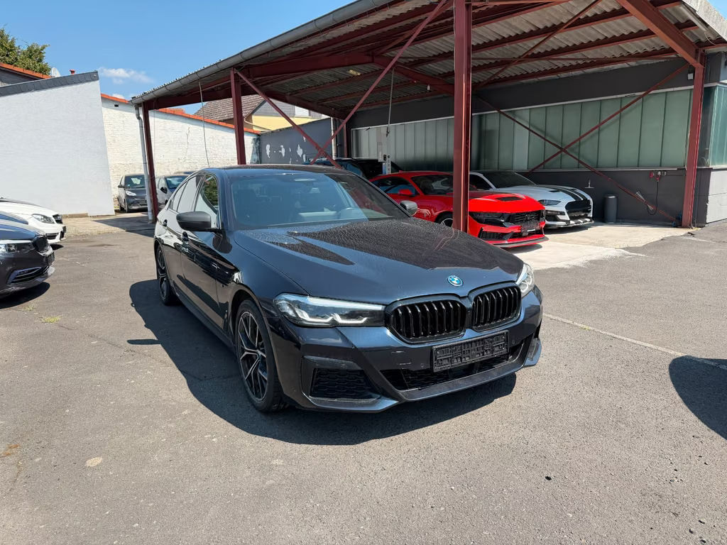 BMW 5 Serie 545 M-Sport xDrive Sedan 545e