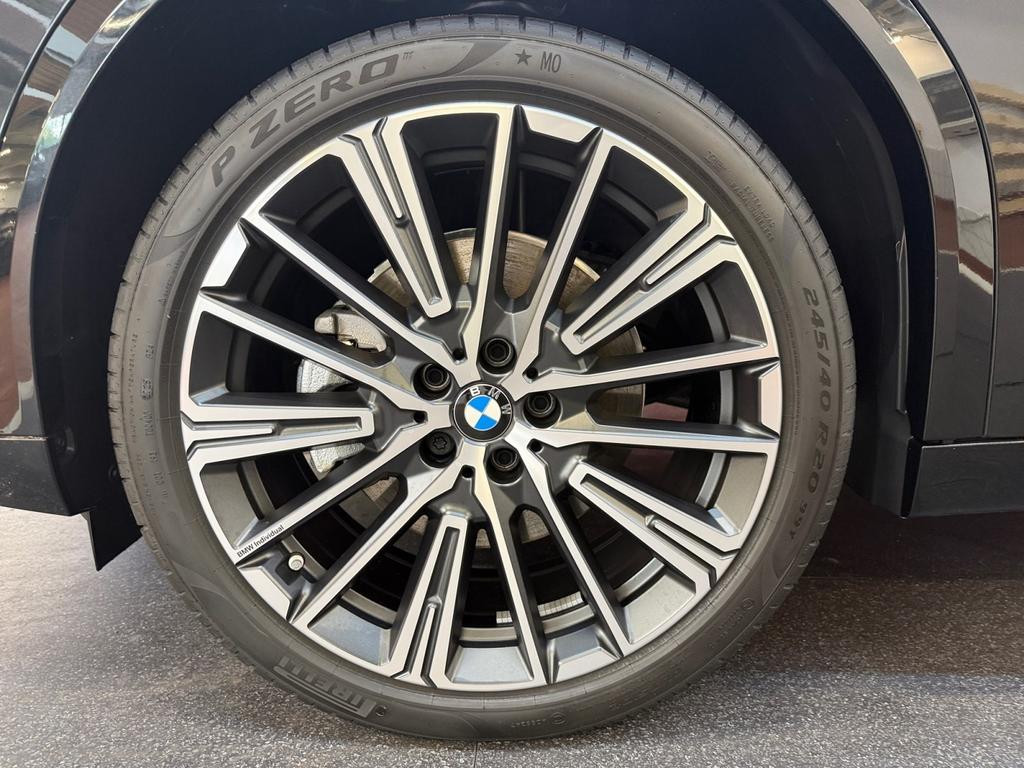 BMW iX2
