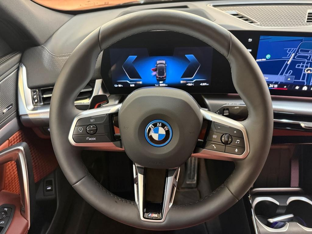 BMW iX2