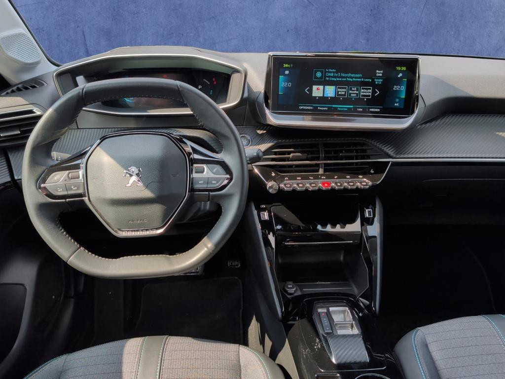 Peugeot e-208