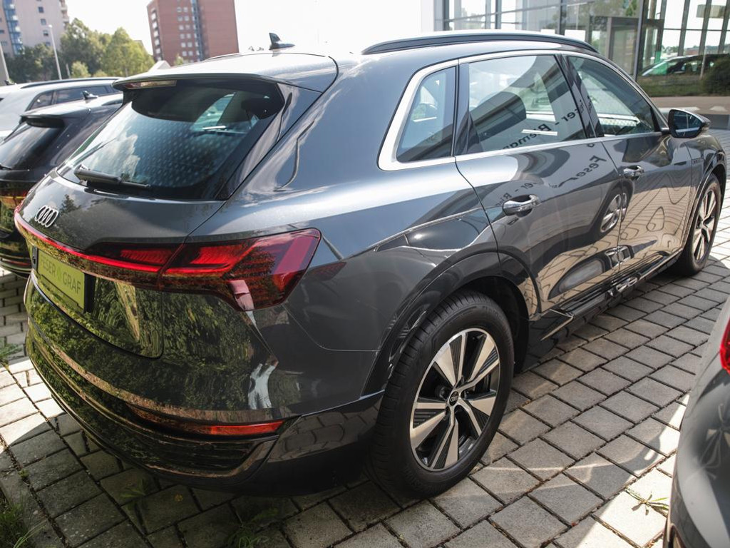 Audi Q8 e-tron