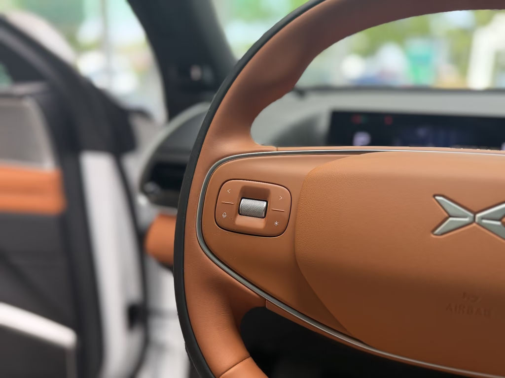 Xpeng G9