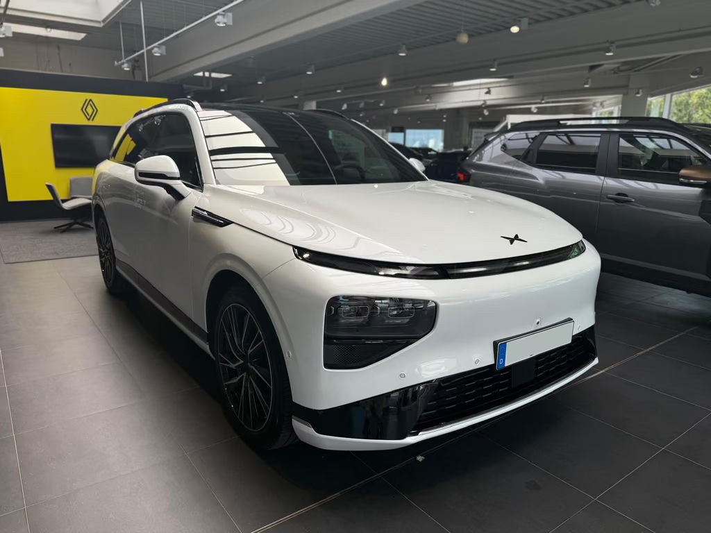 Xpeng G9