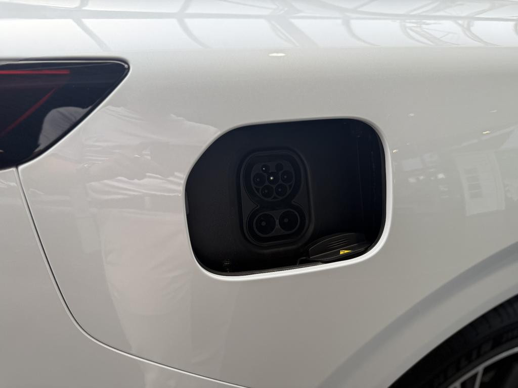 Xpeng G9