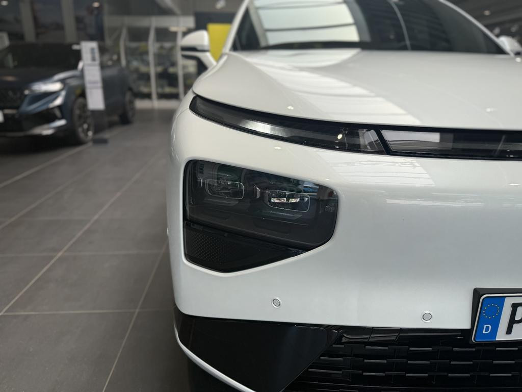 Xpeng G9