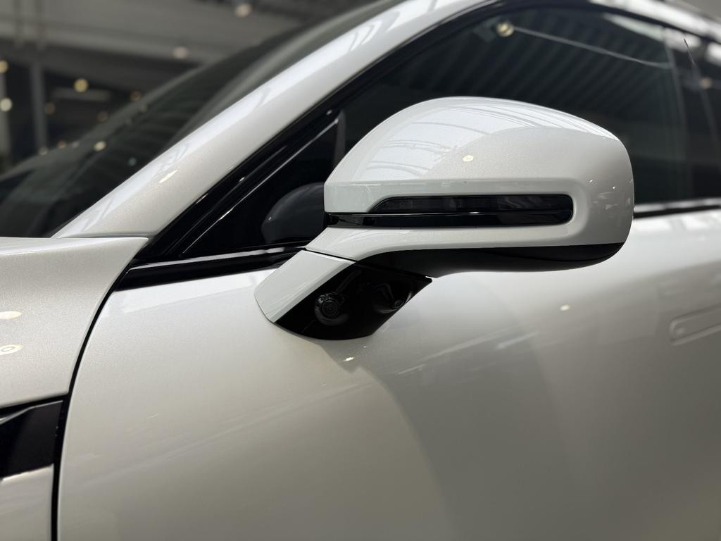 Xpeng G9