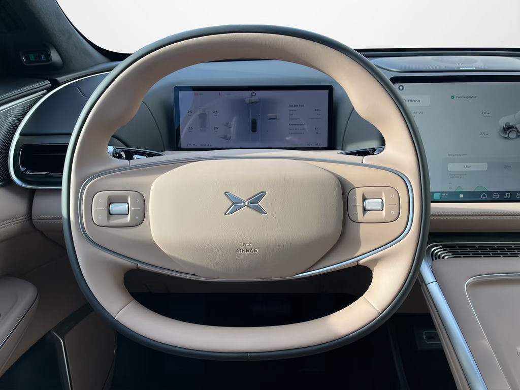 Xpeng G9