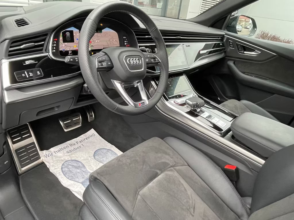 Audi RS Q8