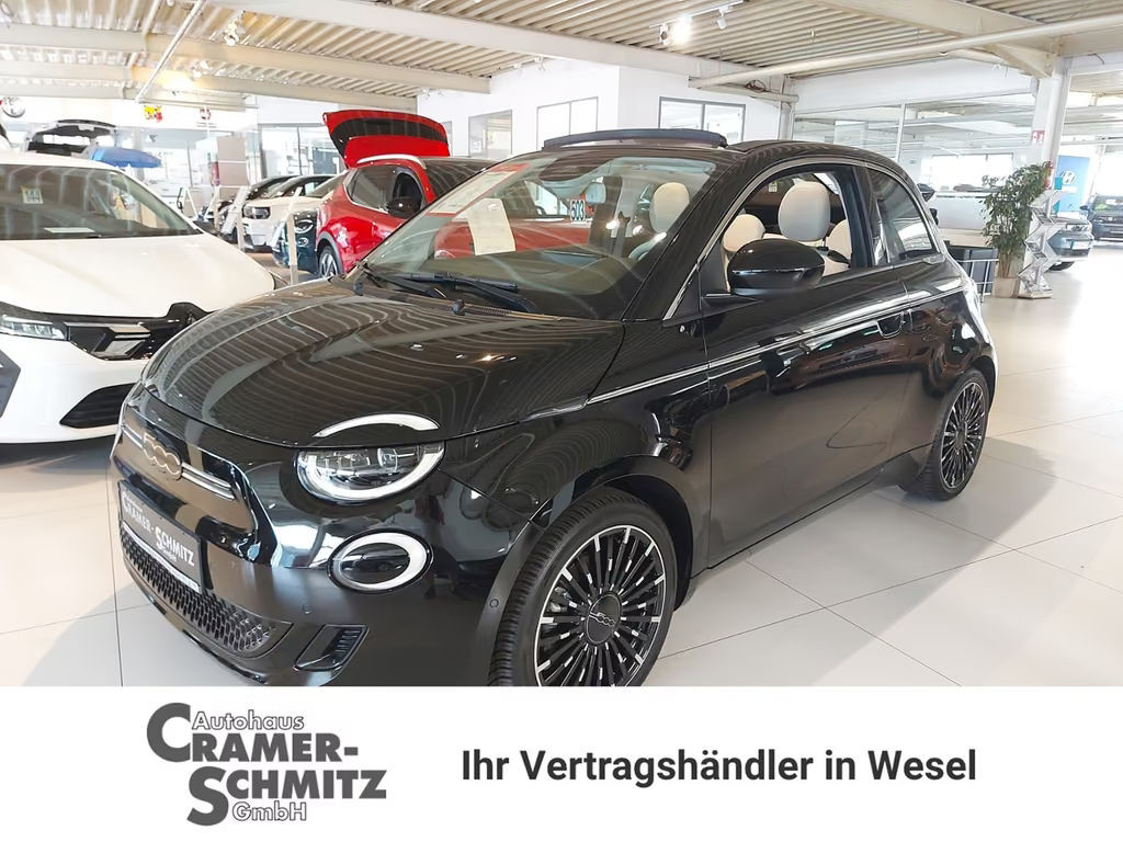 Fiat 500e La Prima