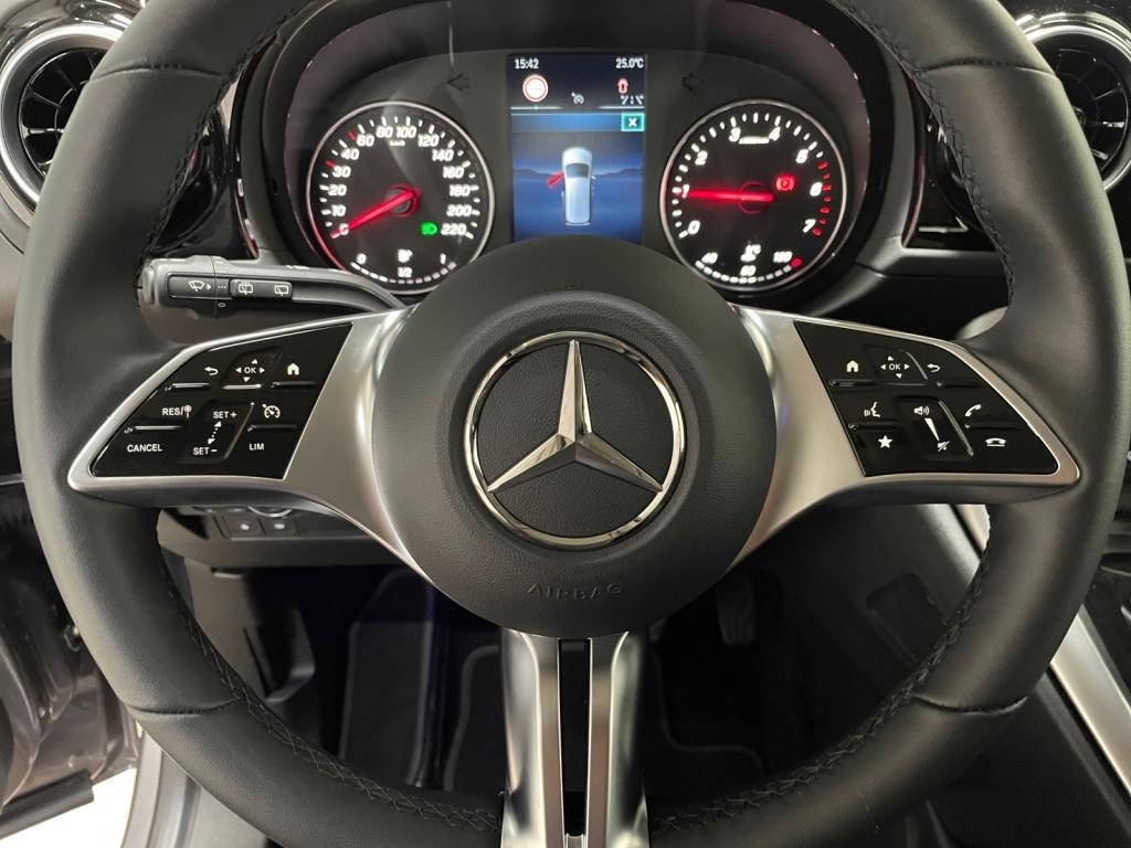 Mercedes-Benz T 180