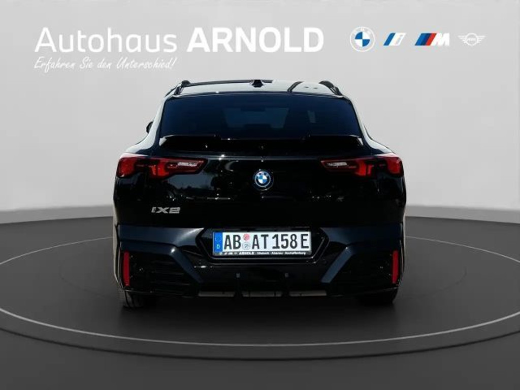 BMW iX2