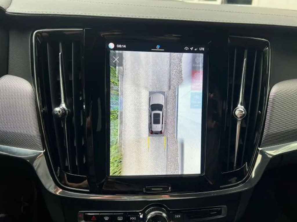 Volvo V90 Cross Country