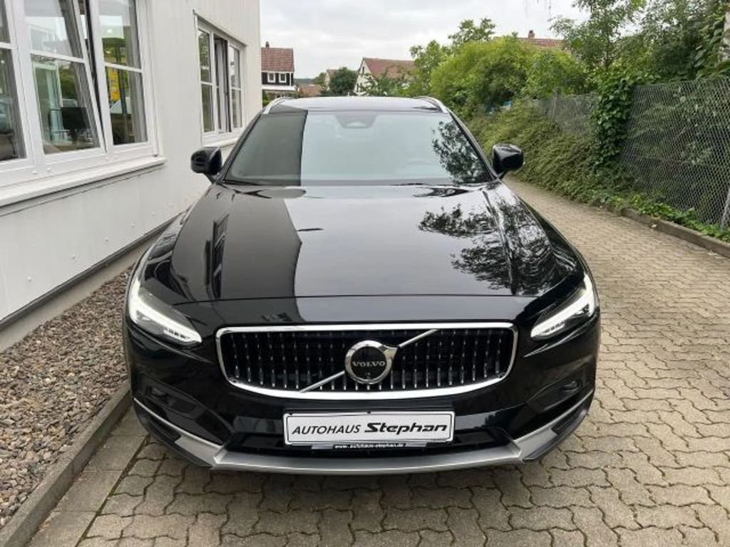 Volvo V90 Cross Country