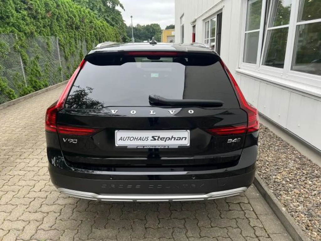 Volvo V90 Cross Country