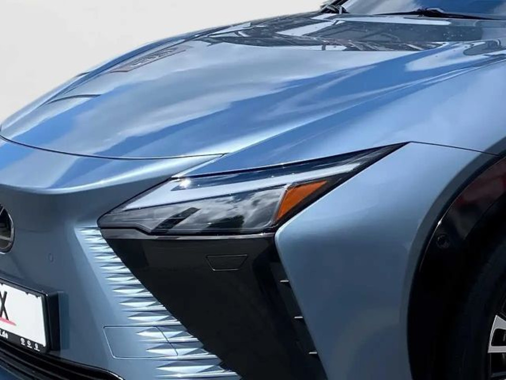 Lexus RZ
